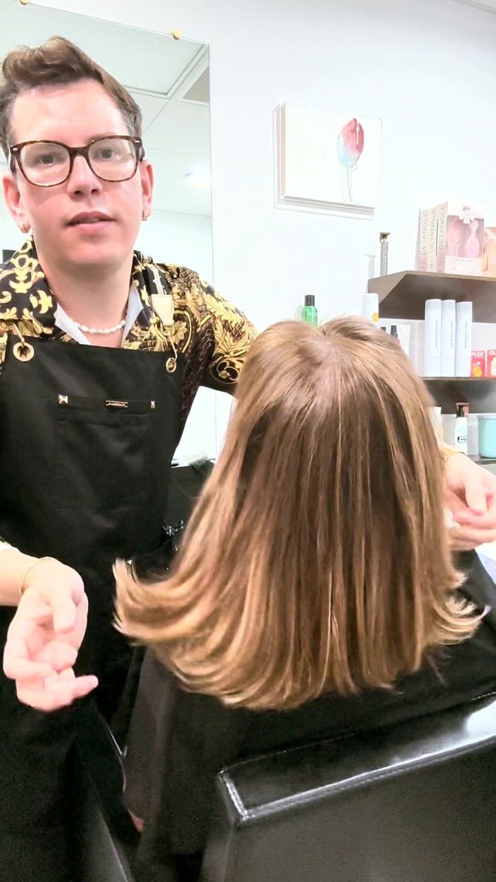 Rudy Perez presenting the finished caramel bob
